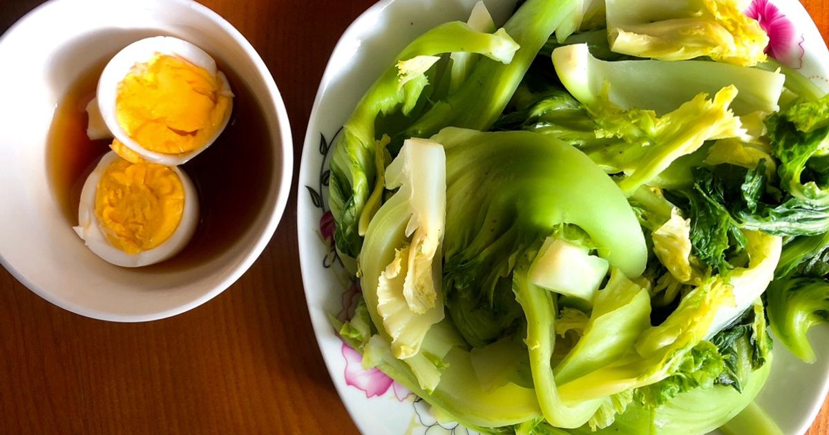 Ngồng cải luộc chấm trứng